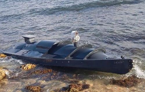 Безпілотні дрононосці для ударних операцій у Чорному морі: ГУР показало сучасний морський бій